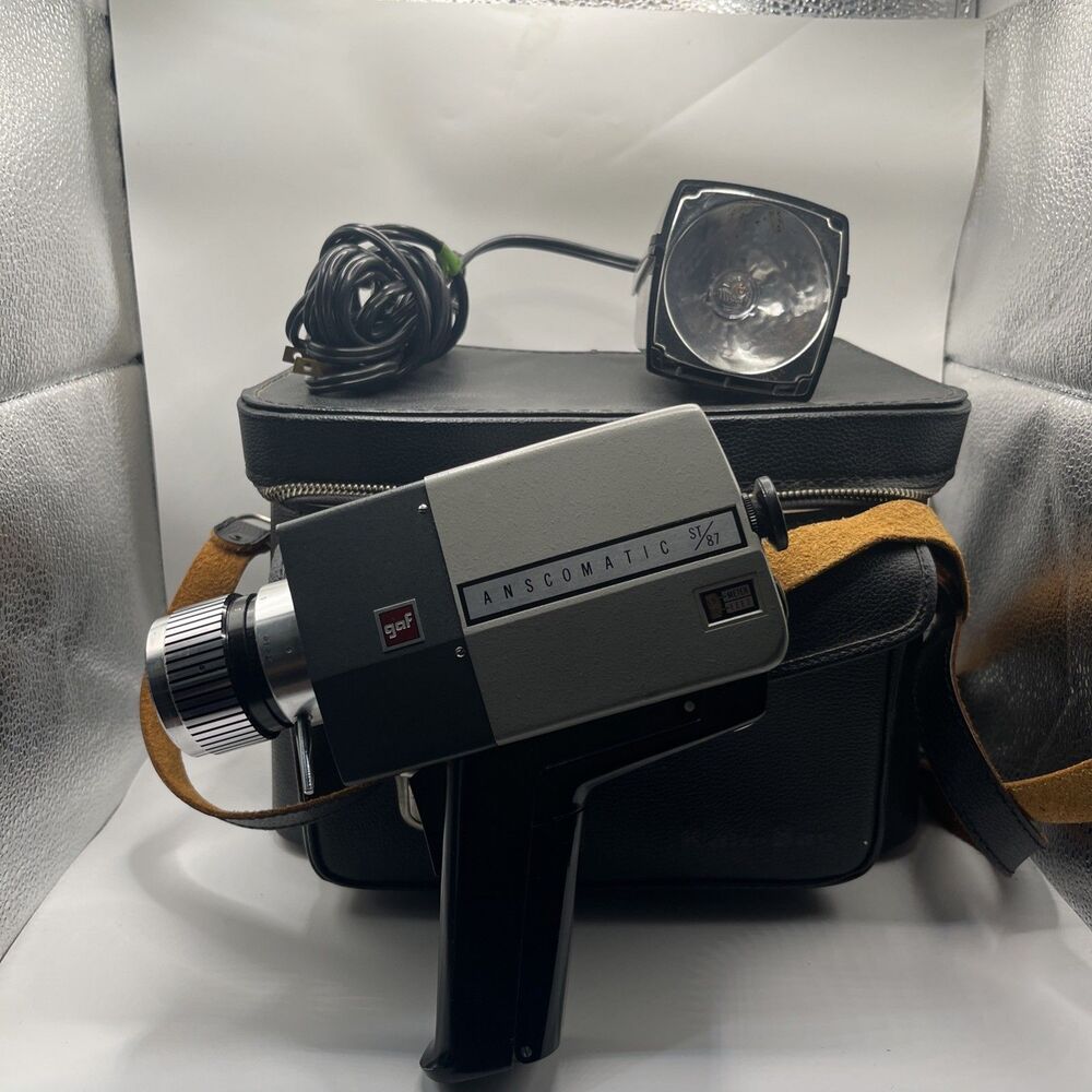 GAF Anscomatic Super 8 Movie Camera ST/87 Vintage W/ Case & Movie Light